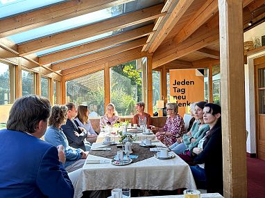 a-unternehmerinnen-fruehstueck-40-2025-wb-4