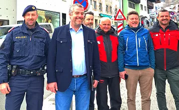 a-verkehr-stau-06-2026-fusser-2