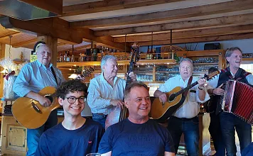 a-wurstlparty3-06-2026-fusser-2