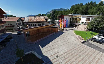 Ansicht Dorfplatz mit Bühne 10.07.2026-a