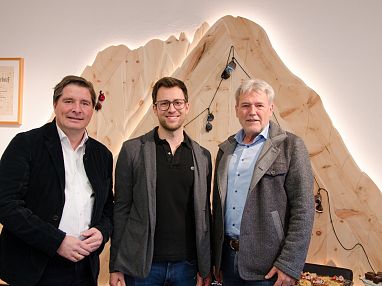 merl-optik-eroffnung-08-2025-schreibkraft-schweiger-11