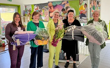 Mitarbeiter Schritt für Schritt geehrt