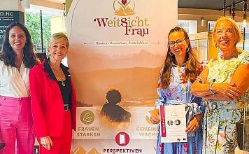 neuneuunternehmensnachfolge-weitsichtfrau-10