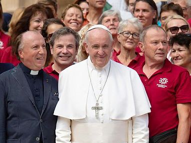 papst-mit-pfarrer-struzynski-4