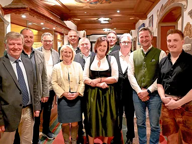 Schwergewichtseisschuetzen_Ehrengäste_13_2025_Monika Pletzer.webp