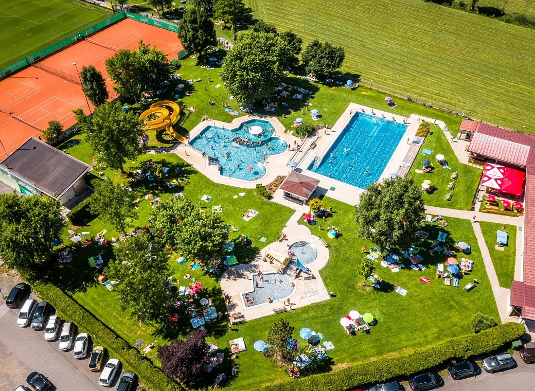 tvb-brixental-sommer-schwimbad-brixen