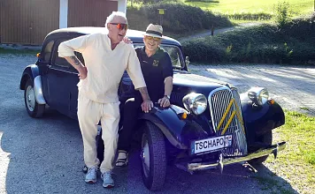Walter Huber  mit Wolfang Schwaiger_Filmclub Fieberbrunn.jpg