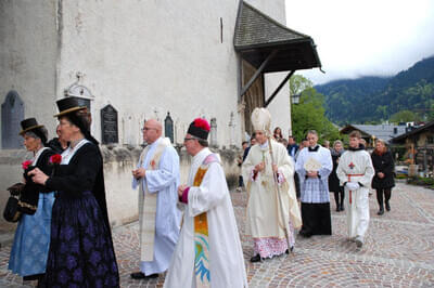 Besuch von Erzbischof Georg Gänswein Bild 3