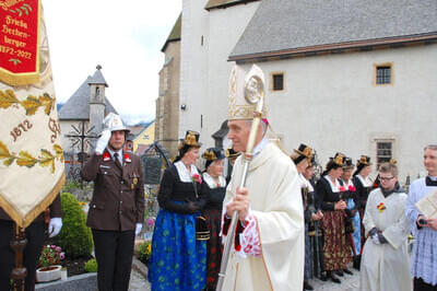 Besuch von Erzbischof Georg Gänswein Bild 5