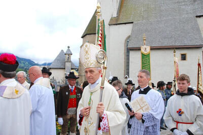 Besuch von Erzbischof Georg Gänswein Bild 6