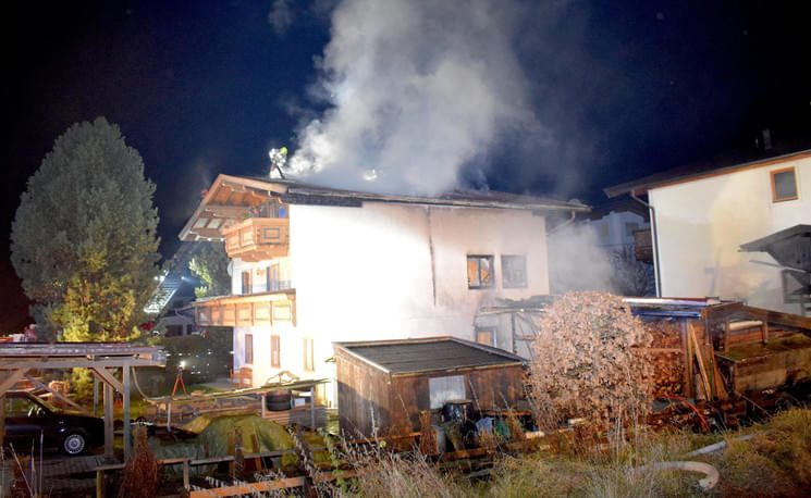 Brand-eines-Gartenhauses-in-Kirchberg-in-Tirol