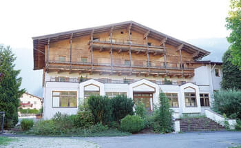 300-Betten-Hotel-am-Ufer-des-Pillersees