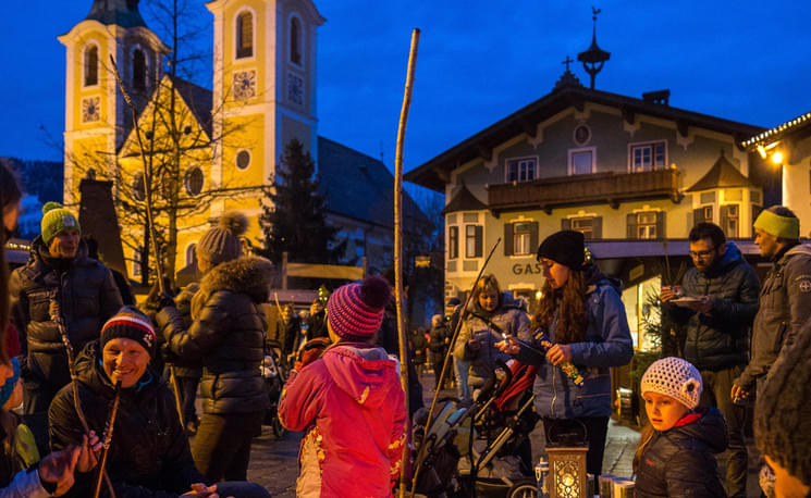 Weihnachtsmarkt-St.-Johann-in-Tirol